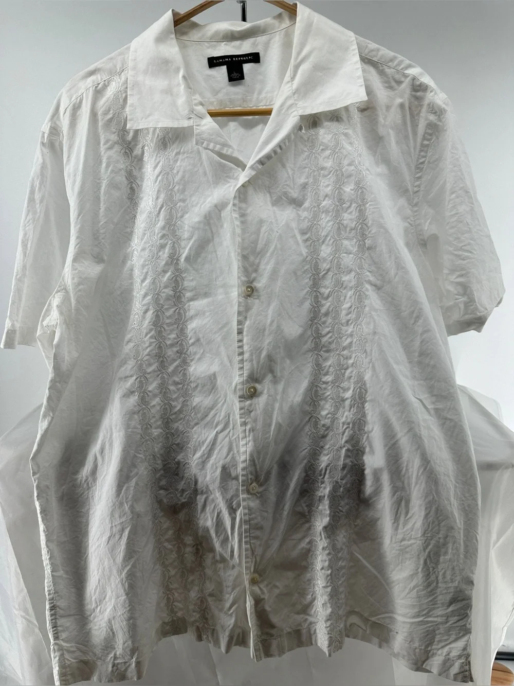 Banana Republic white guayabera style cuban shirt